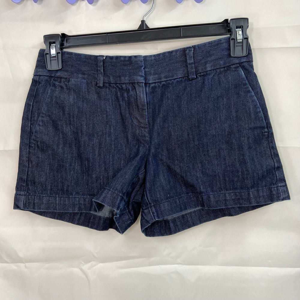 Ann Taylor LOFT women's dark wash blue denim flat front chino shorts cotton 00